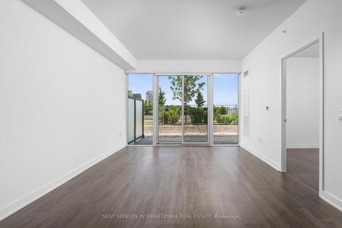 Photo 11 at 303 - 85 Oneida Crescent, Langstaff, Richmond Hill