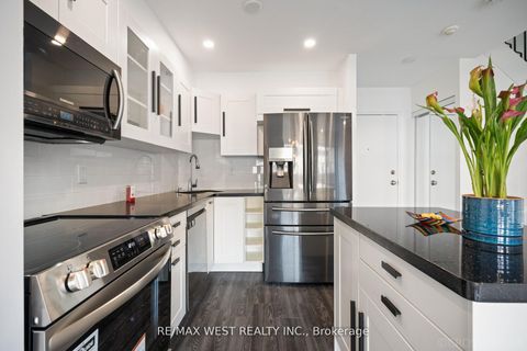 Photo 11 at 236 - 165 Cherokee Boulevard N, Pleasant View, Toronto