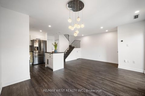 Photo 14 at 236 - 165 Cherokee Boulevard N, Pleasant View, Toronto