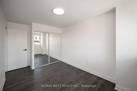 Photo 19 at 236 - 165 Cherokee Boulevard N, Pleasant View, Toronto