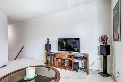 Photo 20 at 20 Hawtin Lane, Aurora Grove, Aurora