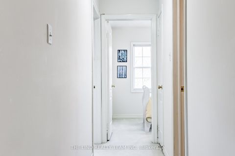 Photo 21 at 20 Hawtin Lane, Aurora Grove, Aurora