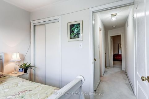 Photo 28 at 20 Hawtin Lane, Aurora Grove, Aurora