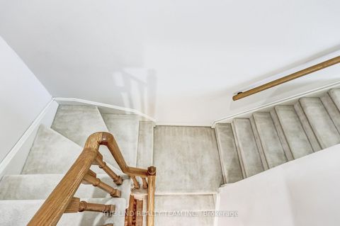 Photo 36 at 20 Hawtin Lane, Aurora Grove, Aurora