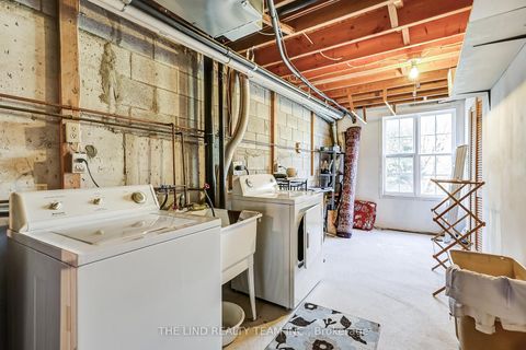 Photo 42 at 20 Hawtin Lane, Aurora Grove, Aurora