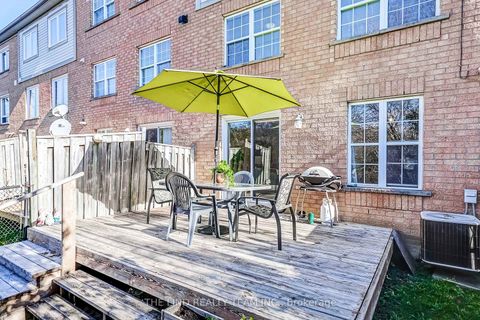 Photo 47 at 20 Hawtin Lane, Aurora Grove, Aurora