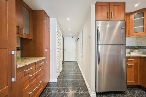 Photo 4 at 508 - 92 King Street E, Yonge Corridor, Toronto