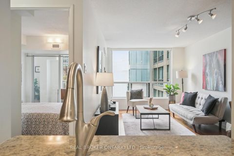 Photo 9 at 508 - 92 King Street E, Yonge Corridor, Toronto