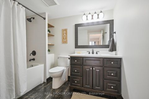 Photo 23 at 508 - 92 King Street E, Yonge Corridor, Toronto