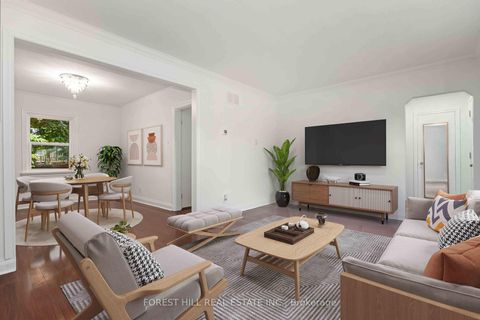 Photo 2 at 23 Kingswell Crescent, Birchmount, Toronto