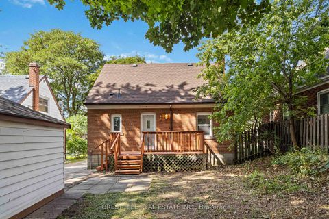 Photo 10 at 23 Kingswell Crescent, Birchmount, Toronto