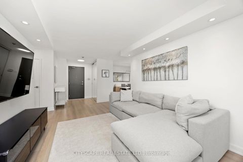 Photo 8 at 209 - 7460 Bathurst Street, Brownridge, Vaughan