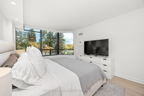 Photo 16 at 209 - 7460 Bathurst Street, Brownridge, Vaughan