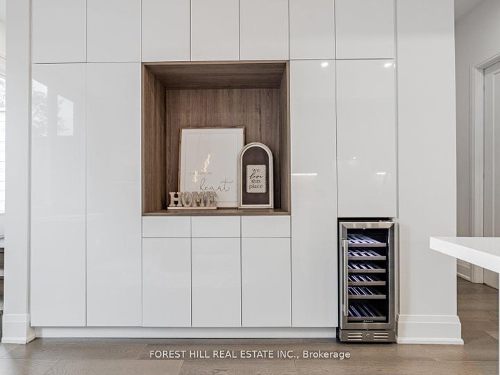 Photo 10 at UNIT-5 - 35 Dervock Crescent, Bayview Village, Toronto