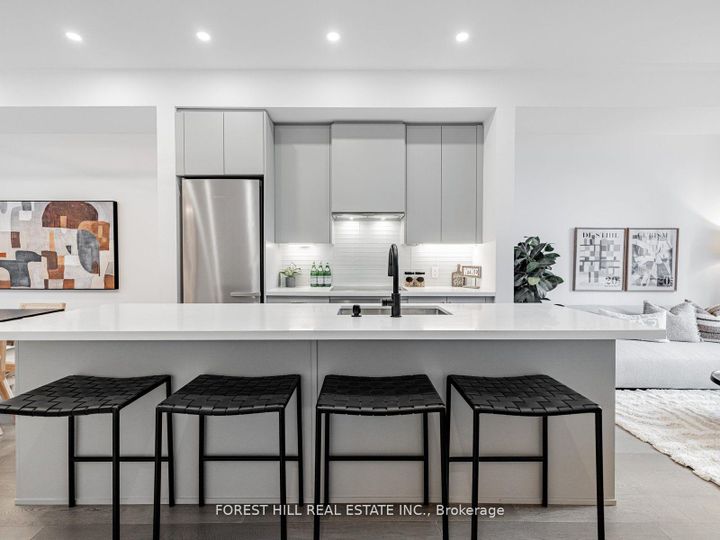 Photo 11 at UNIT-5 - 35 Dervock Crescent, Bayview Village, Toronto