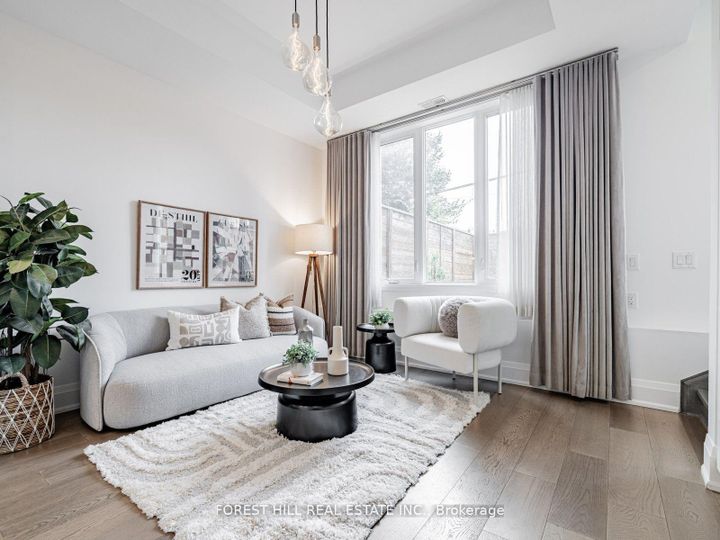 Photo 12 at UNIT-5 - 35 Dervock Crescent, Bayview Village, Toronto