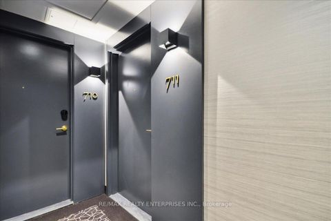 Photo 1 at 711 - 543 Richmond Street W, Waterfront Communities C1, Toronto