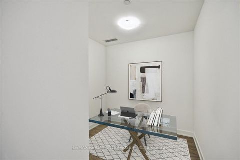 Photo 3 at 711 - 543 Richmond Street W, Waterfront Communities C1, Toronto