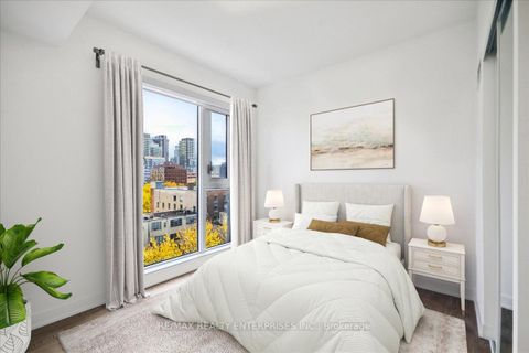 Photo 11 at 711 - 543 Richmond Street W, Waterfront Communities C1, Toronto