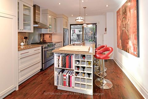 Photo 9 at 40 Geneva Avenue, South St. James Town, Toronto