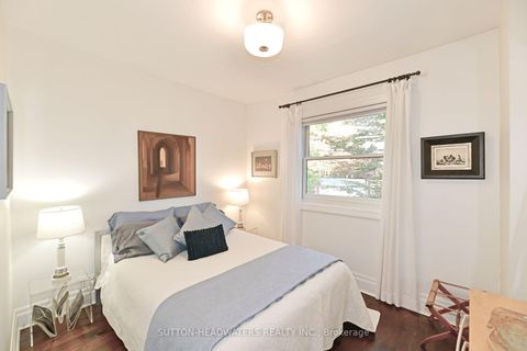 Photo 17 at 40 Geneva Avenue, South St. James Town, Toronto