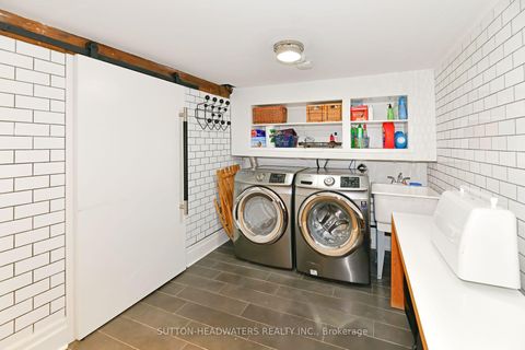 Photo 23 at 40 Geneva Avenue, South St. James Town, Toronto