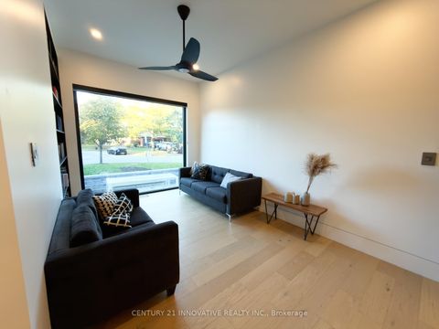 Photo 5 at 10 Haida Court, Highland Creek, Toronto