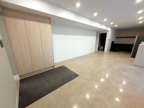 Photo 33 at 10 Haida Court, Highland Creek, Toronto