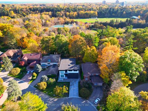 Photo 42 at 10 Haida Court, Highland Creek, Toronto