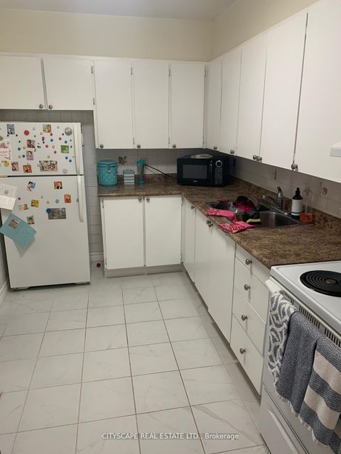 Photo 6 at 706 - 2550 Pharmacy Avenue, L'Amoreaux, Toronto