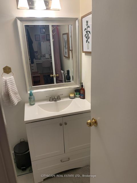 Photo 8 at 706 - 2550 Pharmacy Avenue, L'Amoreaux, Toronto