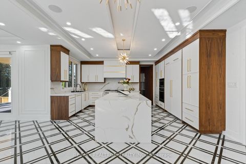 Photo 11 at 30 Banner Lane, King City, King