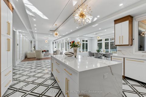 Photo 14 at 30 Banner Lane, King City, King