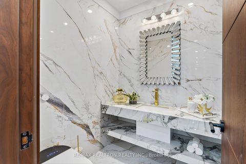 Photo 21 at 30 Banner Lane, King City, King