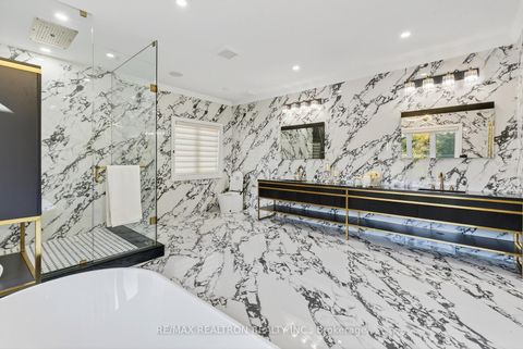 Photo 31 at 30 Banner Lane, King City, King