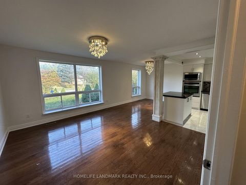 Photo 3 at 85 Aurora Heights Drive, Aurora Heights, Aurora