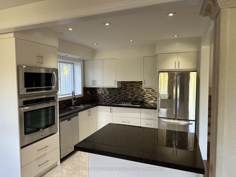 Photo 6 at 85 Aurora Heights Drive, Aurora Heights, Aurora