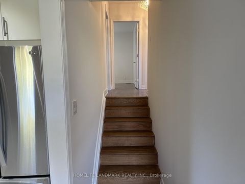 Photo 8 at 85 Aurora Heights Drive, Aurora Heights, Aurora