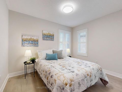 Photo 15 at 28 Garland Crescent S, Rouge Woods, Richmond Hill