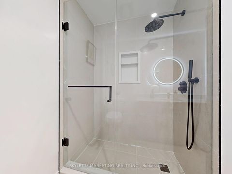 Photo 19 at 28 Garland Crescent S, Rouge Woods, Richmond Hill