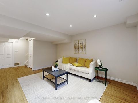 Photo 23 at 28 Garland Crescent S, Rouge Woods, Richmond Hill