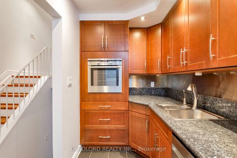 Photo 4 at 14 - 280 Sherbourne Street, Moss Park, Toronto