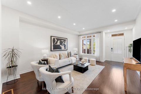 Photo 7 at 62 Betony Drive, Oak Ridges, Richmond Hill