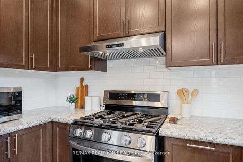 Photo 13 at 62 Betony Drive, Oak Ridges, Richmond Hill