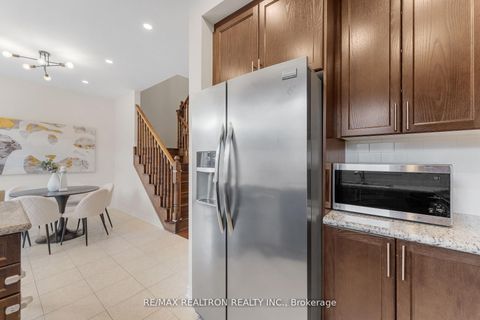 Photo 14 at 62 Betony Drive, Oak Ridges, Richmond Hill