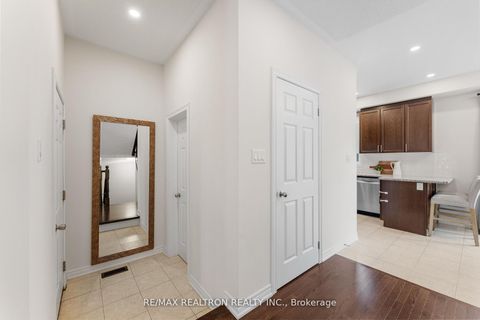 Photo 16 at 62 Betony Drive, Oak Ridges, Richmond Hill