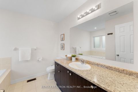 Photo 21 at 62 Betony Drive, Oak Ridges, Richmond Hill