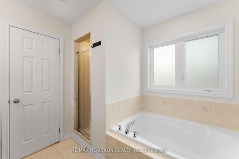 Photo 22 at 62 Betony Drive, Oak Ridges, Richmond Hill