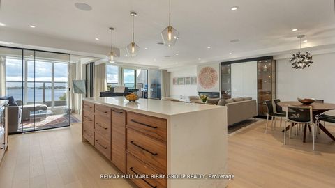 Photo 7 at 613 - 99 Harbour Square, Waterfront Communities C1, Toronto