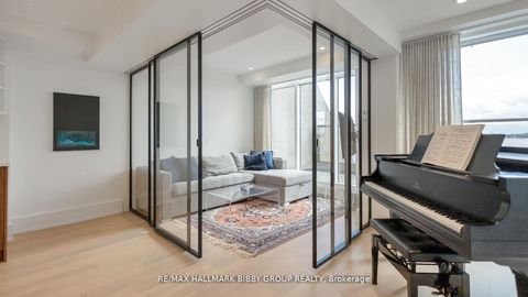 Photo 9 at 613 - 99 Harbour Square, Waterfront Communities C1, Toronto